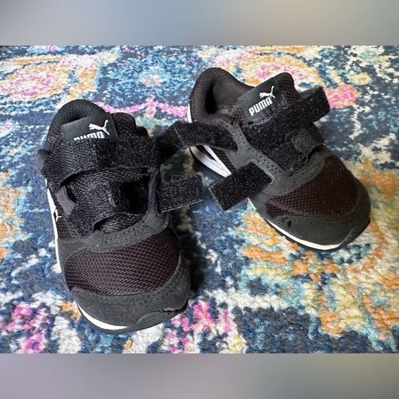 PUMA toddler sz 8 patent edge sneaker - Picture 14 of 17